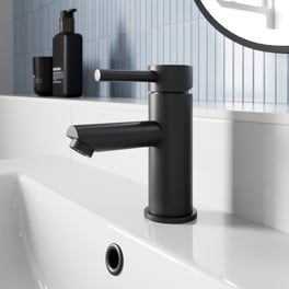 architeckt-malmo-matt-black-basin-mixer-tap