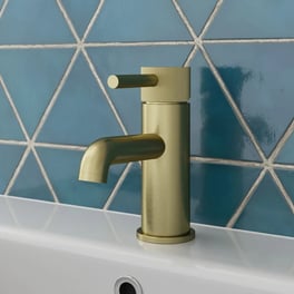New Bathroom Taps